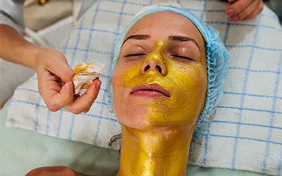 Microgold Infusion Facial in New Gota